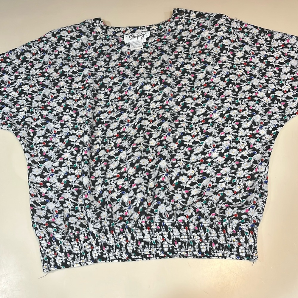 Shapely floral top Medium
